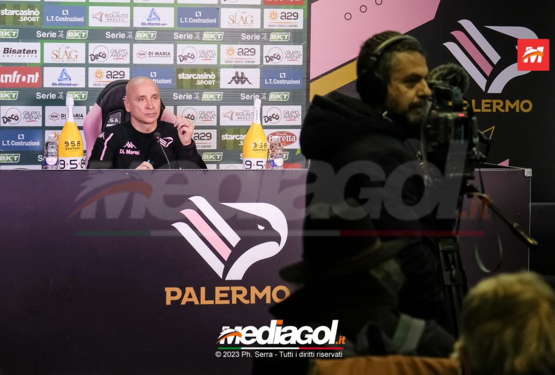 FOTO PALERMO, verso il Frosinone: la conferenza stampa di Eugenio Corini (GALLERY) - immagine 11