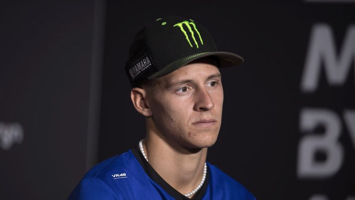 Insulti omofobi: Quartararo cancella la foto con un amico e blocca i commenti - immagine 1