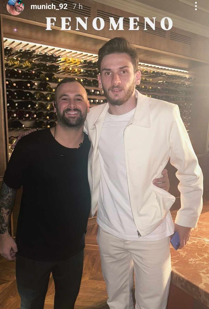 GALLERY Tutti al sushi, gli azzurri si ritrovano a cena insieme: quanti sorrisi - immagine 3