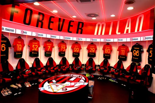 serie-a-sky-milan-lazio-gazzetta-formazioni-dazn-ufficiali-walker-leao-felix-pulisic-ultima-ora-news-reijnders