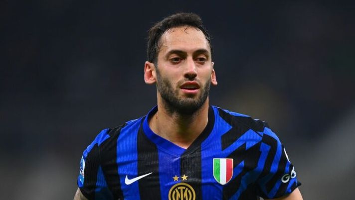 Inter-Genoa, formazioni ufficiali: la scelta su Calhanoglu, Acerbi, Barella, Thuram, Miretti e Cornet - immagine 1