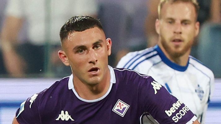 FLORENCE, ITALY - SEPTEMBER 21: Roberto Piccoli of ACF Fiorentina in action during the Serie A match between ACF Fiorentina and Como 1907 at Artemio Franchi on September 21, 2025 in Florence, Italy. (Photo by Gabriele Maltinti/Getty Images) Piccoli