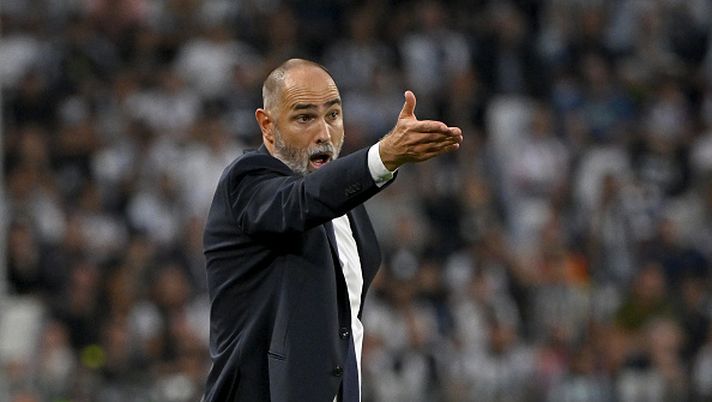 TURIN, ITALY - SEPTEMBER 13: Head coach of Juventus Igor Tudor gestures during the Serie A match between Juventus FC and FC Internazionale at Allianz Stadium on September 13, 2025 in Turin, Italy. (Photo by Filippo Alfero - Juventus FC/Juventus FC via Getty Images) Juventus, Tudor: “Abbiamo battuto la più forte, l’Inter é meglio anche del Napoli” - immagine 1