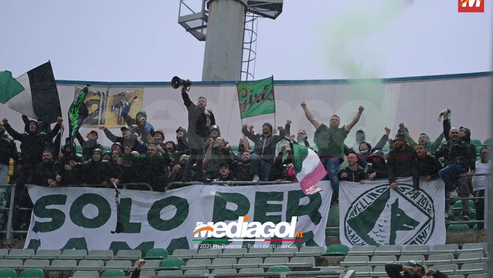 Serie C, posticipo di lusso: Avellino a caccia di punti, il Bari prova la fuga  avellino