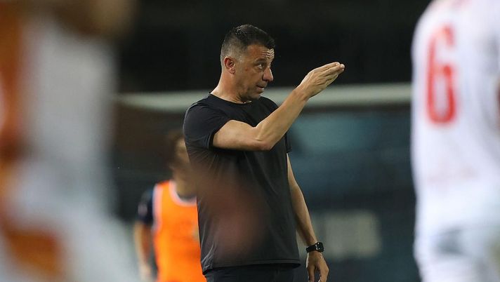 Paura per Roberto D’Aversa, ladri in casa: “Momento difficile, ma è già alle spalle grazie a…” Paura per Roberto D’Aversa, ladri in casa: “Momento difficile, ma è già alle spalle grazie a…” - immagine 1