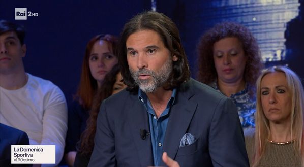 Anche Giornale contro Adani: “Ormai è ingiocabile. E pensare che a maggio per Inter-Barça…”- immagine 2