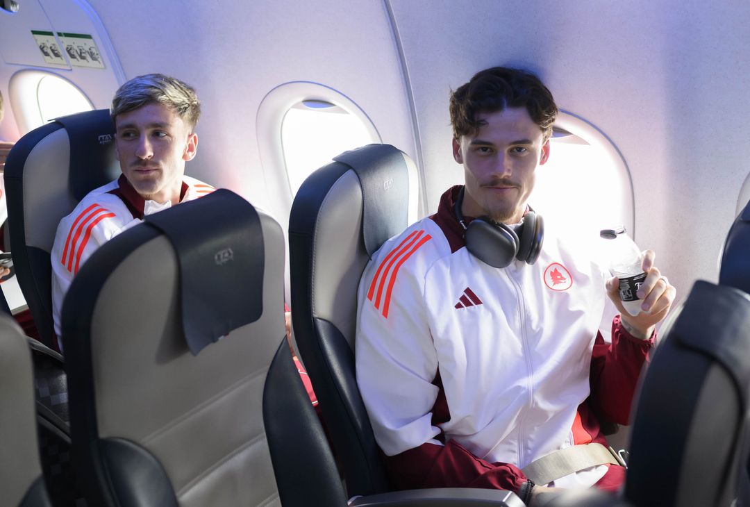 Roma, il viaggio della squadra verso Torino – FOTO GALLERY - immagine 9