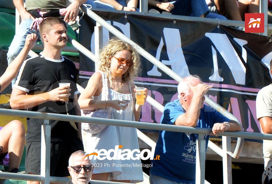 FOTOTIFO Palermo-Sudtirol 2-1, gli scatti ai tifosi al “Renzo Barbera” (GALLERY) - immagine 76