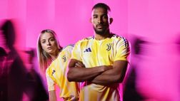 FOTO – Gialla, con inserti rosa e dettagli blu: la nuova maglia trasferta della Juventus