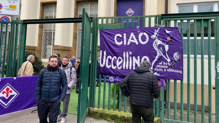 Firenze ricorda Hamrin, i tifosi: “Vinceva da solo. Che onore vederlo giocare” - immagine 1