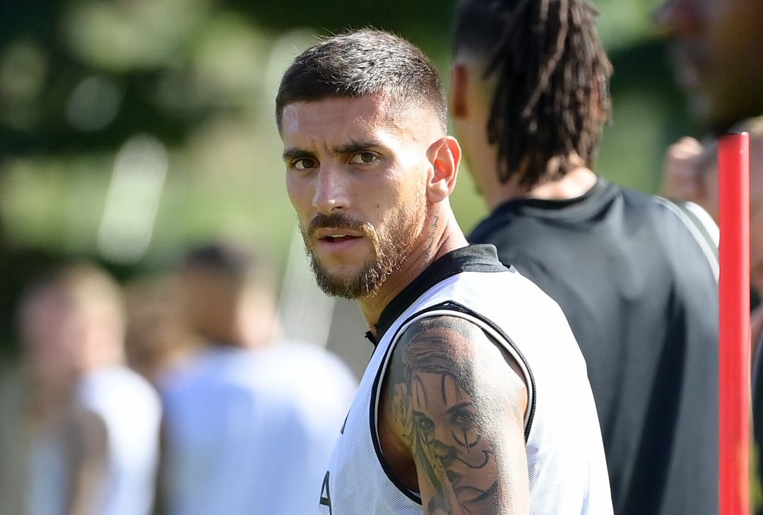 La Roma prosegue la preparazione a Trigoria: Matic e Dybala a parte – FOTO GALLERY - immagine 59