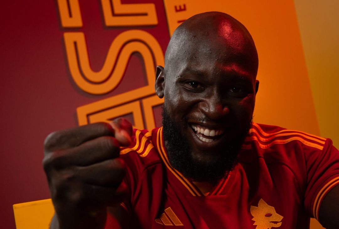 Roma, Lukaku è ufficiale: i primi suggestivi scatti in giallorosso – FOTO GALLERY - immagine 20