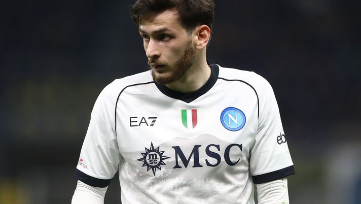 Il papà di Kvaratskhelia: “Anche la Roma lo seguiva quando giocava in Russia” - immagine 1