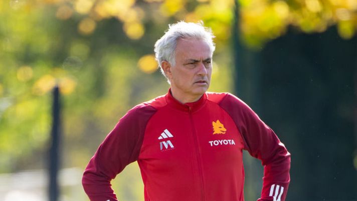 Roma, riecco Sanches ma Smalling è sempre out. I tifosi si schierano: “Josè a vita” - immagine 1