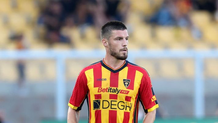 LECCE, ITALY - AUGUST 31: Frederic Guilbert of Lecce in action during the Serie A match between Lecce and Cagliari at Stadio Via del Mare on August 31, 2024 in Lecce, Italy. (Photo by Maurizio Lagana/Getty Images) guilbert lecce