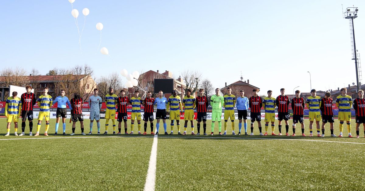 Crans Montana: il Milan Primavera ricorda Achille e Chiara nel prepartita