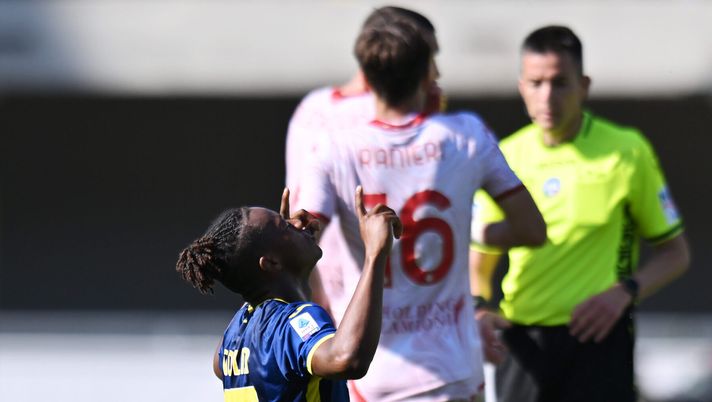 Casualità e frustrazione sul gol del Verona. E Milenkovic già protestava - immagine 1