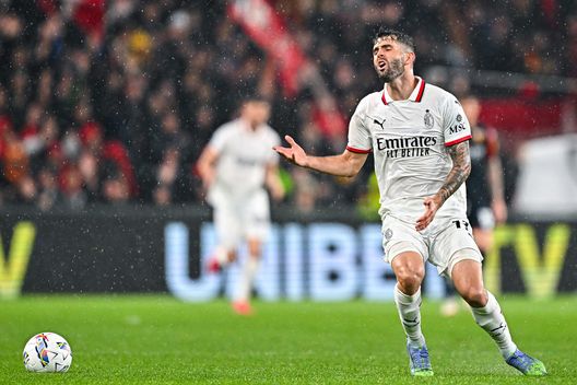 GENOA, ITALY - MAY 5: Christian Pulisic of Milan reacts with disappointment during the Serie A match between Genoa and AC Milan at Stadio Luigi Ferraris on May 5, 2025 in Genoa, Italy. (Photo by Simone Arveda/Getty Images) Milan e i maggio a confronto, il 2023 con il 2025: quel Milan-Lazio ricorda questo Milan-Bologna…- immagine 7