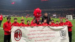 Prima di Milan-Lazio esposto uno striscione particolare a bordocampo: ecco di cosa si tratta