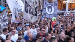 VIDEO / Udinese, che accoglienza per Sanchez: 4.000 in piazza