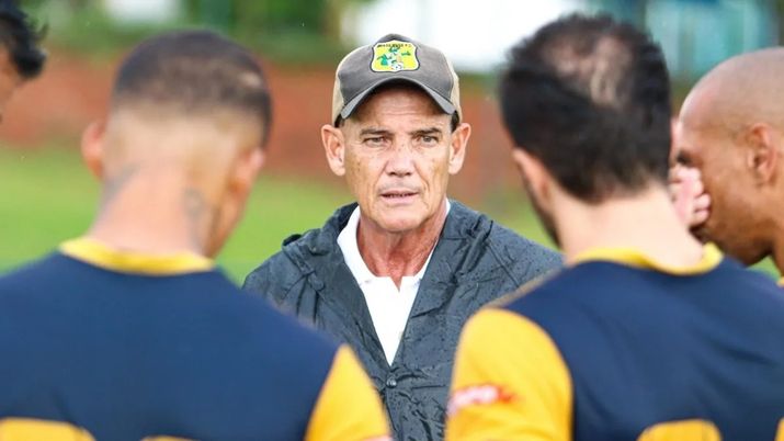 Brasile, tecnico si dimette a metà partita e la squadra vince col medico… - immagine 1