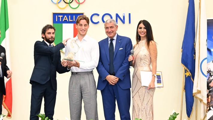 Bove: “Giovedì sfida fondamentale, la nostra forza è il gruppo. Del rinnovo non parlo” Bove: “Giovedì sfida fondamentale, la nostra forza è il gruppo. Del rinnovo non parlo” - immagine 1