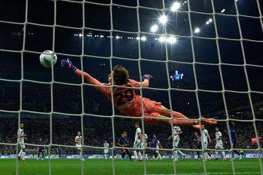 Serie A, gol della stagione: i tifosi votano Yildiz. Sul podio McTominay e Barella- immagine 2