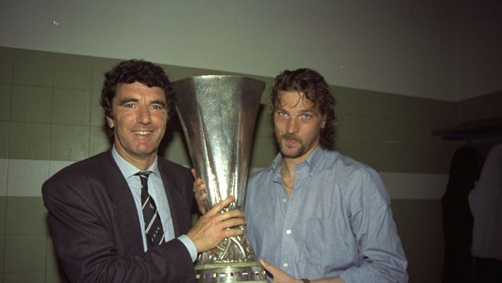 Dino Zoff e Stefano Tacconi (Getty Images) Zoff: “È andata male, ma l’Italia andrà al Mondiale! Spalletti? Ecco i consigli” - immagine 1