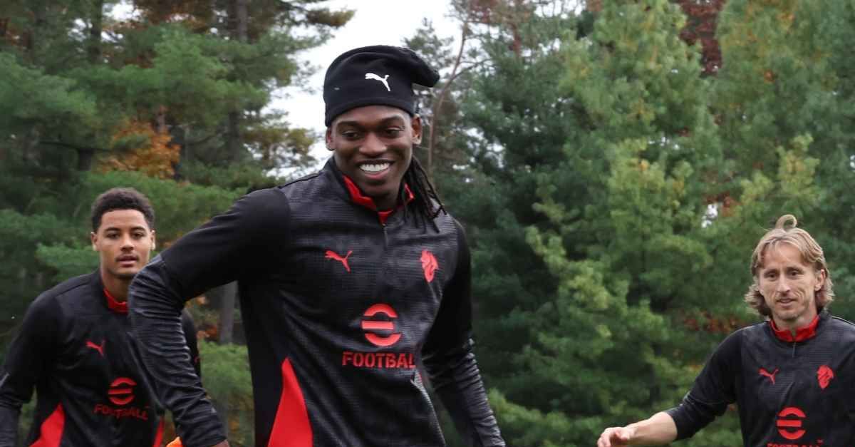 Allegri: “Entrare nella testa di Leao? Mi è difficile. Non è ancora al 100%” Allegri: “Entrare nella testa di Leao? Mi è difficile. Non è ancora al 100%”