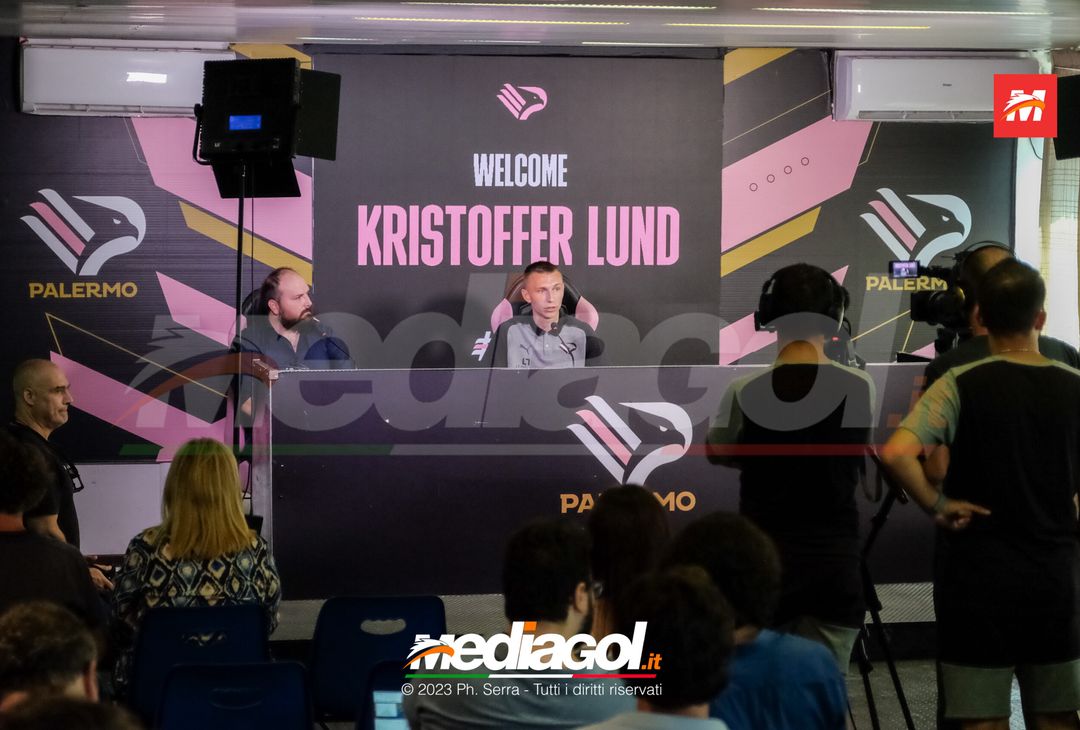 FOTO PALERMO, presentato di Kristoffer Lund Hansen in conferenza stampa (GALLERY) - immagine 4