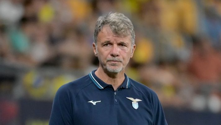 SOUTHAMPTON, ENGLAND - AUGUST 10: SS Lazio head coach Marco Baroni during pre-season friendly between Cadiz FC and SS Lazio at Nuovo Mirandilla stadium on August 10, 2024 in Southampton, England. (Photo by Marco Rosi - SS Lazio/Getty Images) Baroni: “Questo nuovo acquisto farà bene! Castrovilli, Romagnoli e a Noslin ho detto…” - immagine 1