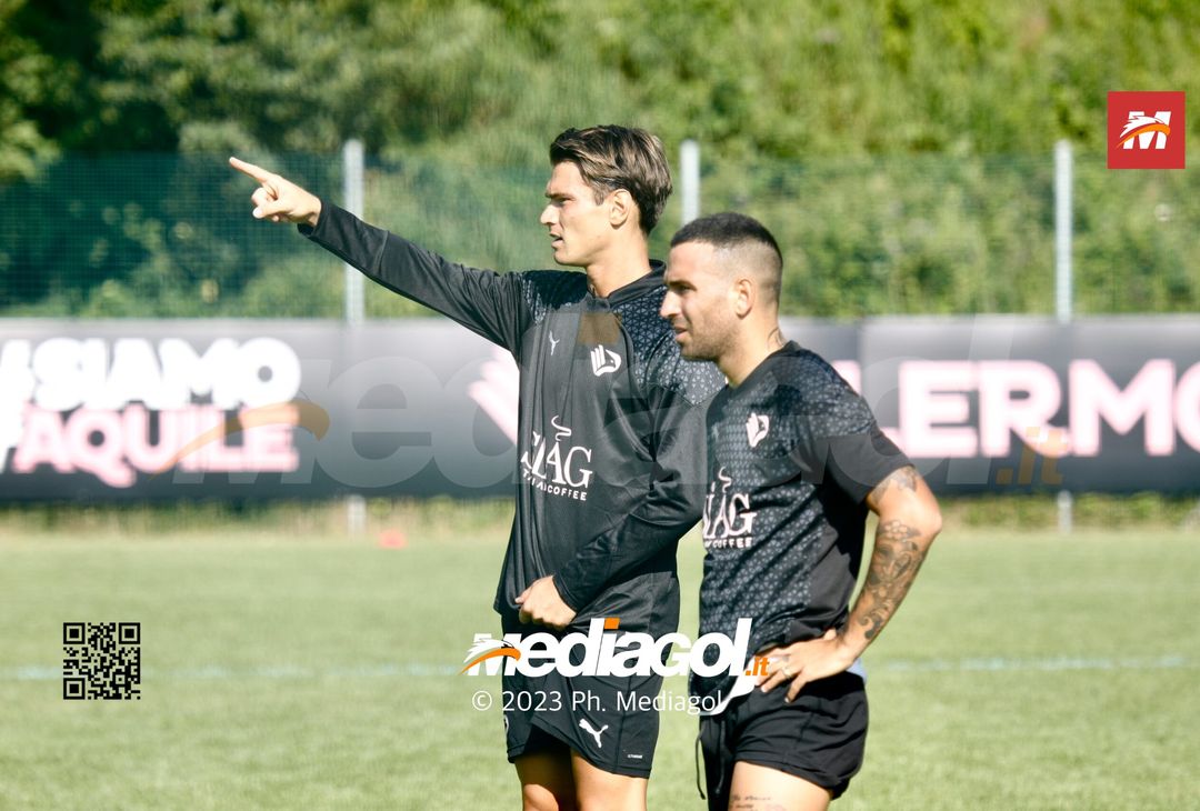 FOTO Ritiro Palermo, day 5 a Ronzone: sorrisi e tattica, presente Bigon (Gallery) - immagine 47