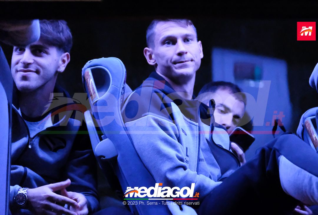 FOTO PALERMO: i giocatori rosanero si radunano al parcheggio dell’ippodromo (GALLERY)- immagine 1