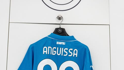 GALLERY Tutto pronto nello spogliatoio del Napoli: la scelta della maglia