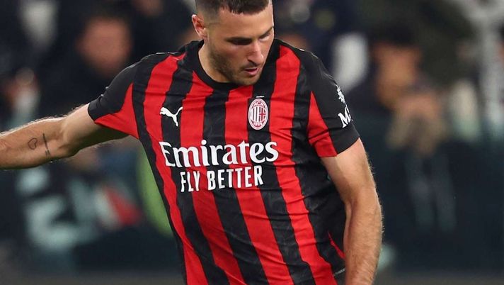 Santiago Giménez (attaccante AC Milan), qui durante Juventus-Milan 0-0 (Serie A 2025-2026) | News (Getty Images) Milan, mistero Giménez: può saltare anche la Supercoppa! È sul mercato, ma ...