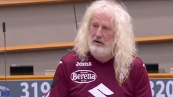 Al Parlamento Europeo febbre da derby della Mole, Mick Wallace: Juve me**a, forza Toro