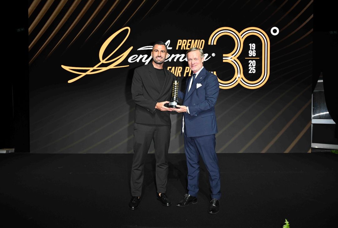 Premio Gentleman: l’attaccante Coda riceve il premio | FOTO - immagine 3