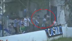 Video – Argentina, gravi scontri. Giocatore colpito da pallottola vagante