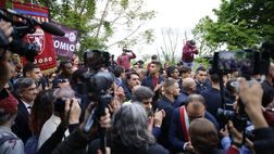 La maggioranza dei lettori è d’accordo con la società: giusto non fare nomi