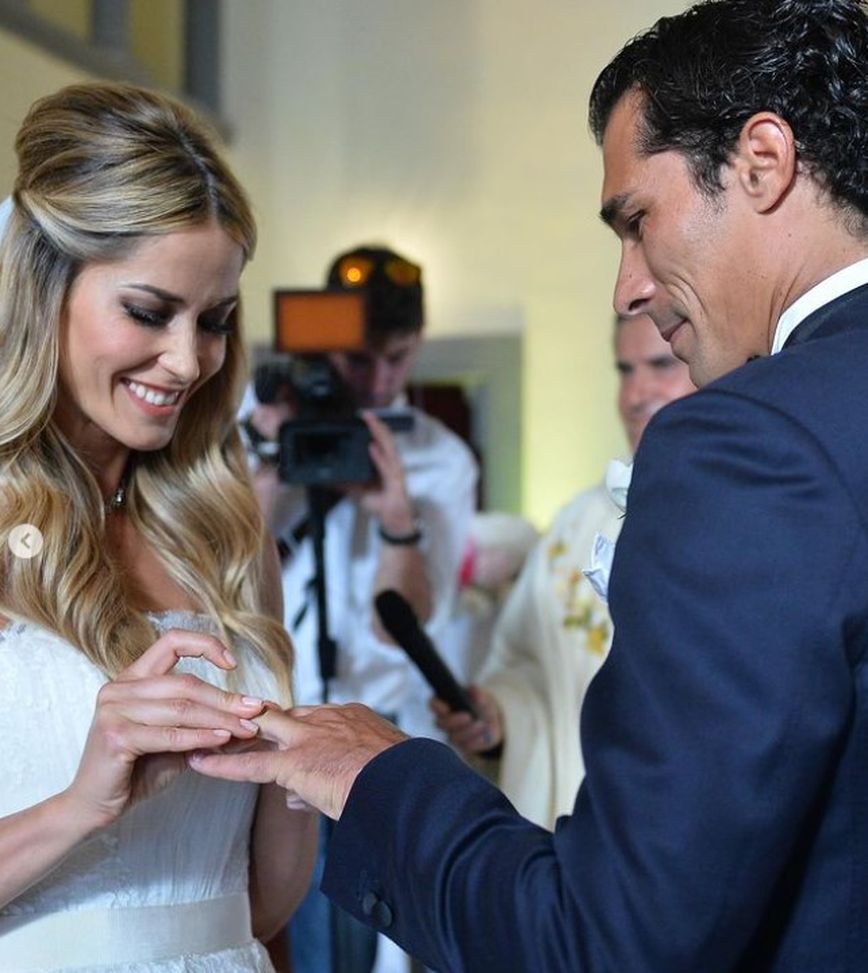 Elena Santarelli e Bernardi, decimo anniversario di nozze: “Mi sono salvata…”- immagine 2