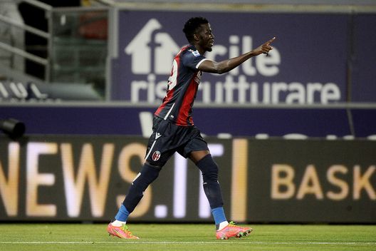 BOLOGNA, ITALY - APRIL 21: Musa Barrow of Bologna FC celebrate after scoring the opening goal during the Serie A match between Bologna FC and Torino FC at Stadio Renato Dall'Ara on April 21, 2021 in Bologna, Italy. (Photo by Mario Carlini / Iguana Press/Getty Images) Mihajlovic pre Bologna-Torino: “Sarà una battaglia, ma non è un problema per noi”- immagine 5