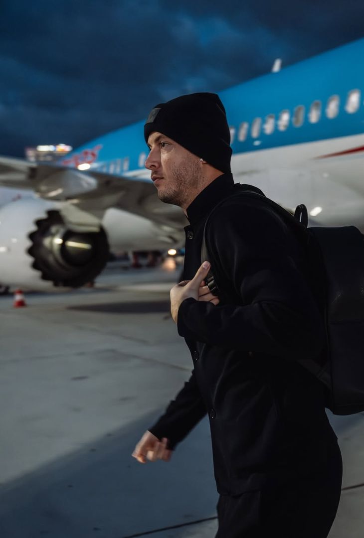 Azzurri atterrati a Genova: c’è Rrahmani! Santos e Giovane si mettono in posa GALLERY - immagine 8