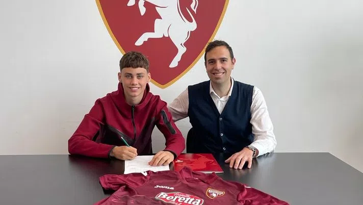 Sergiu Perciun con l'agente Riccardo Ghisoni