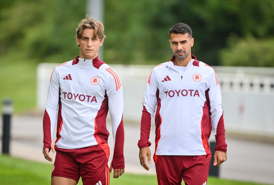 Roma, primo allenamento in Inghilterra per Dovbyk – FOTO GALLERY - immagine 6