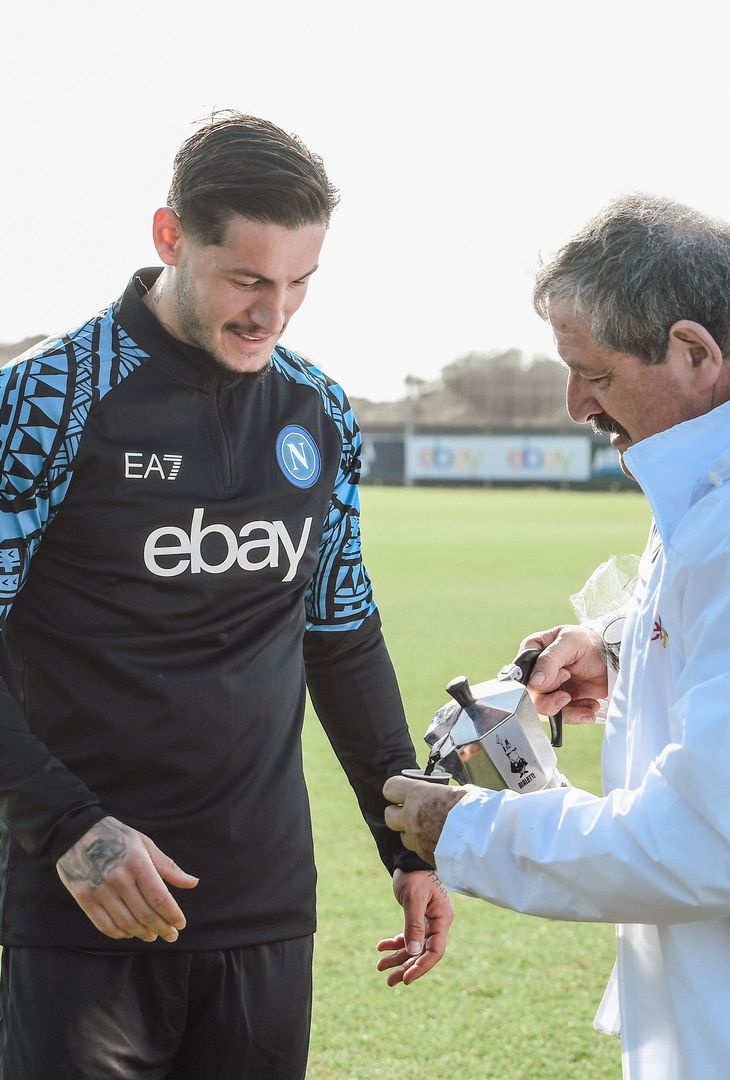 GALLERY Primo Allenamento Per Mazzocchi Con La Maglia Del Napoli: Gli ...