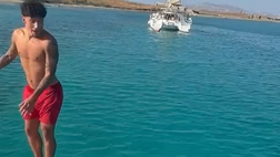 Marianucci, vacanze a Mykonos: lo spettacolare tuffo dalla barca
