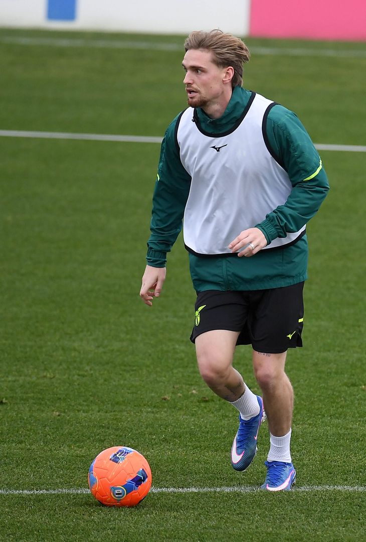 Lazio, tutte le immagini dell’allenamento a Formello – GALLERY - immagine 24