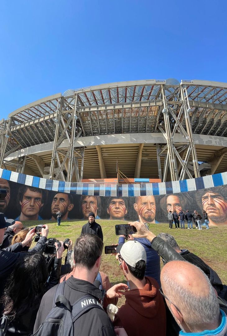 Quest'oggi al Maradona si è tenuta la presentazione della meravigliosa opera di Jorit in onore di chi ha scritto la storia in maglia azzurra