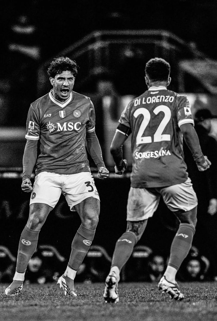 La poca ferocia del primo tempo e la cosiddetta 'cazzimma' mostra nella ripresa: due facce della stessa medaglia che compongono il riassunto 'in bianco e nero' di Napoli-Hellas Verona realizzato dall'admin dell'account Instagram della compagine partenopea.