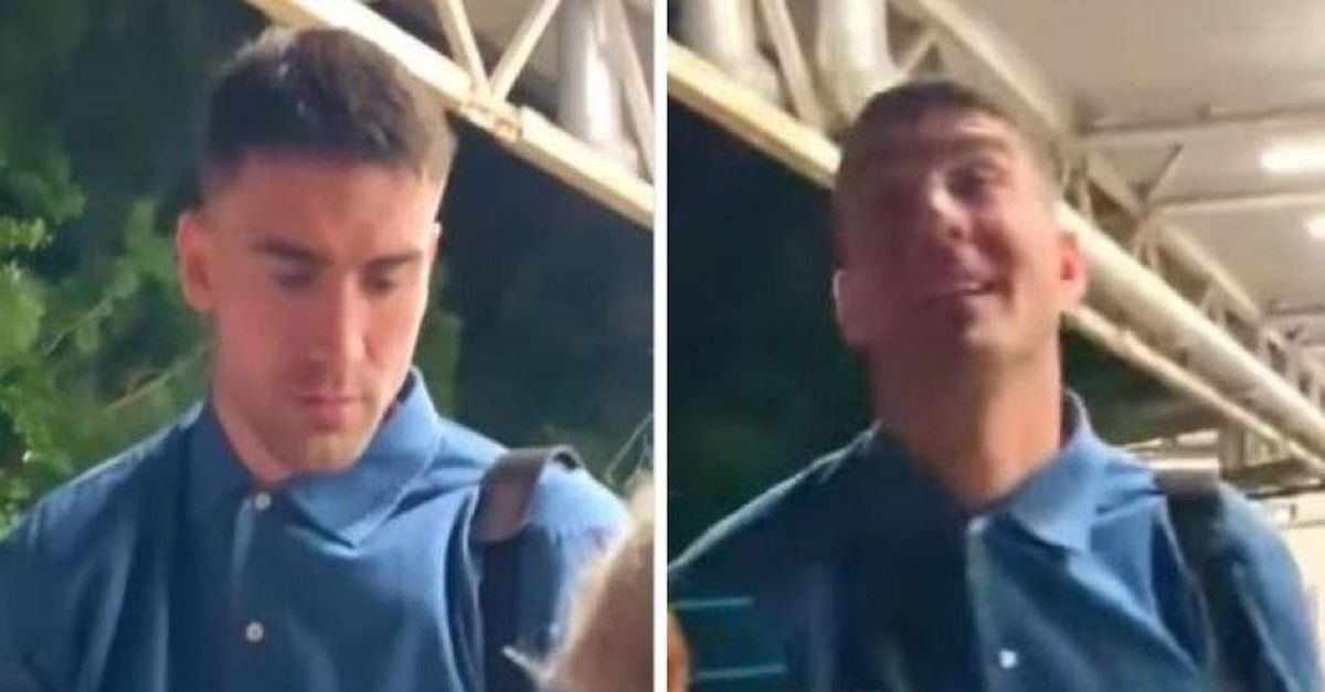 “Resti alla Juventus?”: la risposta di Vlahovic ai tifosi bianconeri | VIDEO “Resti alla Juventus?”: la risposta di Vlahovic ai tifosi bianconeri | VIDEO